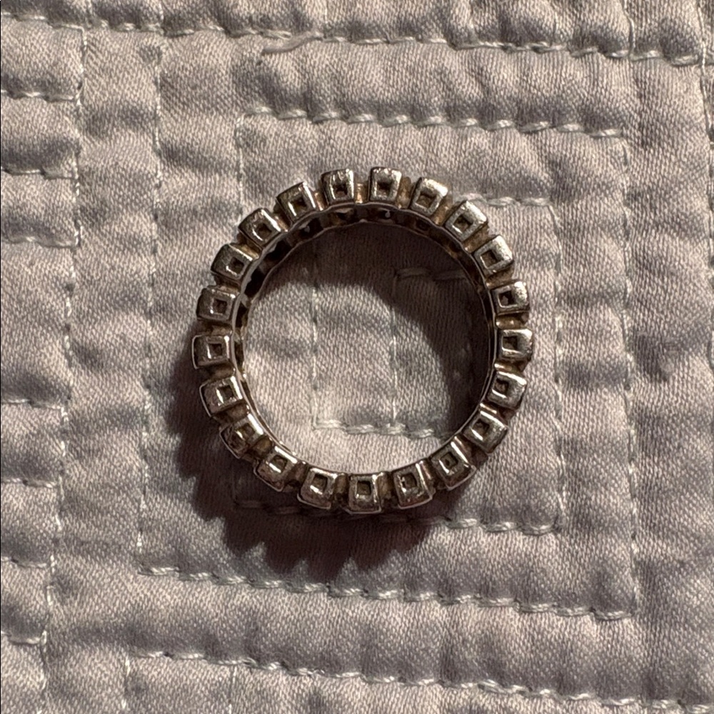 Silpada .925 Sterling CZ Eternity Band Ring Sz 7 - Picture 5 of 5